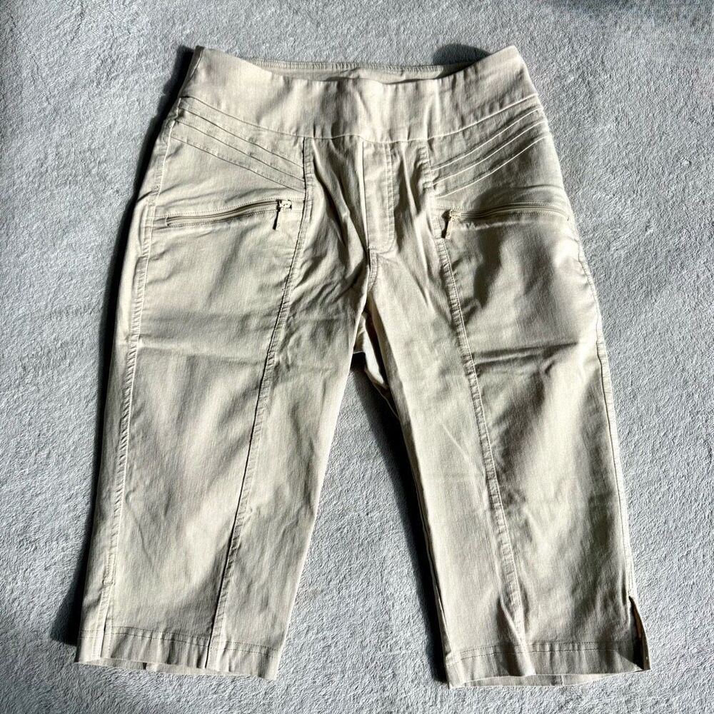 GG Blue Women’s Tan Slim Bermuda Golf Shorts